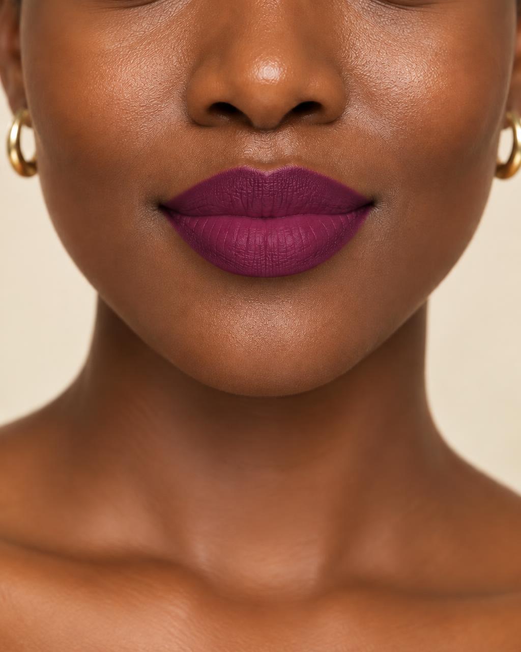 Viola worn on the lips
